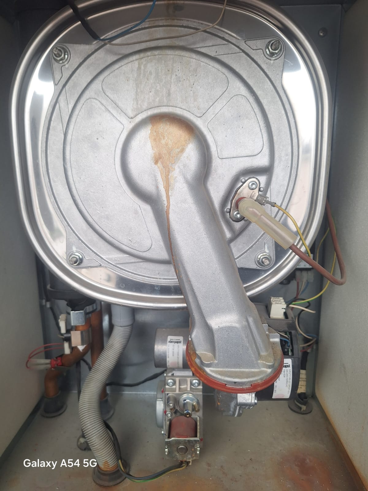 Kombi bakım çalışması